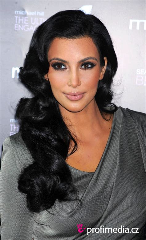 Kim Kardashian Hairstyle Easyhairstyler