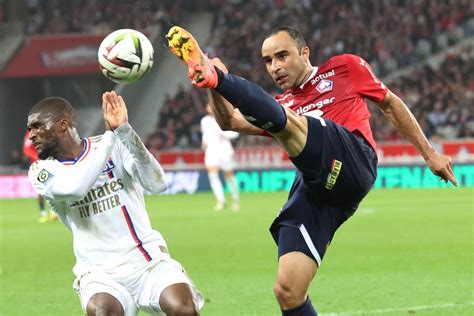 Balde S Last Gasp Goal Earns Lyon Dramatic Comeback Win At Lille