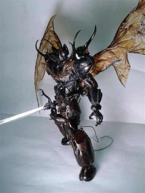 Kai Xiang Xhong Artists 甲蟲標本 魔神凱薩 Mazinkaiser with beetle specimens