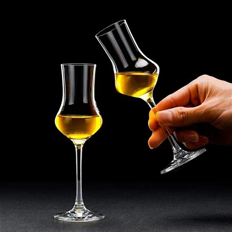 Petit Verre Tulipe Pour La D Gustation De Whisky