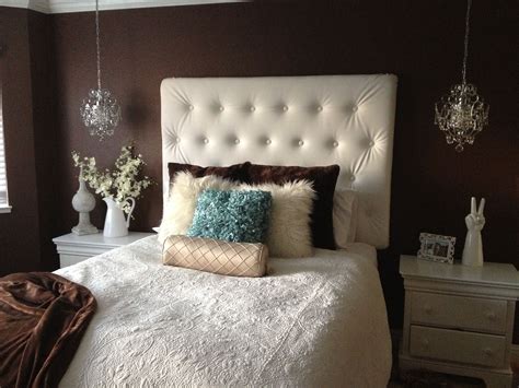 chocolate brown bedroom ideas - Lizzie Vann