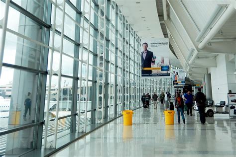 Newark Liberty International Airport The St Commercial Airport To