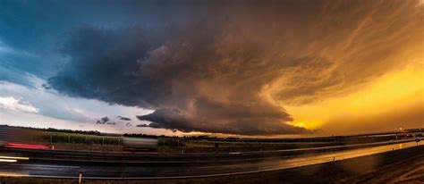 Top 10 Weather Photographs: 3/3/15 “The season of the Moon Halo” | Beautiful sunset, Wall cloud ...