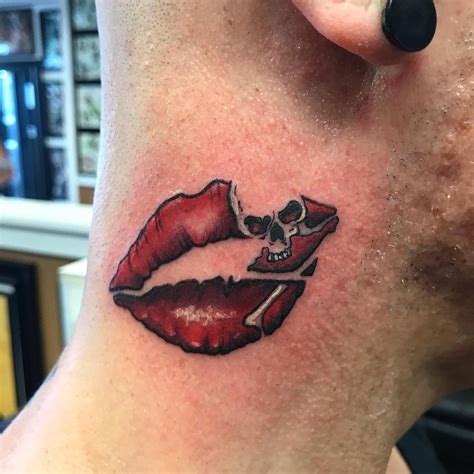 Significance Of Lips Tattoo On Neck Lipstutorial Org