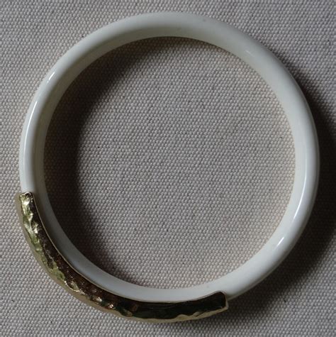 Vintage White Plastic Bracelet Hammered Gold Tone Accent Etsy