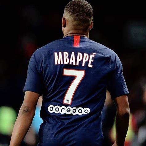 Kylian Mbappe Jersey Number - Soccer Players Wallpaper