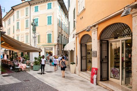 Salò Guida Completa di Cosa Vedere nella Cittadina del Lago di Garda