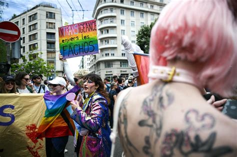 Des Milliers De Lyonnais Manifestent Leur Tour Contre Le Rn