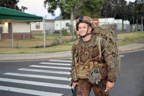 'Tropic Lightning' Soldiers conduct EIB ruck march | Article | The ...