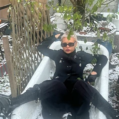 Stream Sex A Pill La Mixtape De Techno Blondy By Friction Magazine