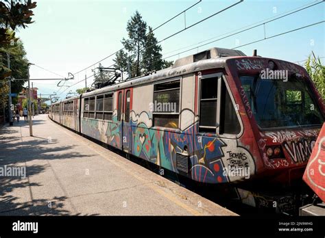 Los Graffitis De Los Trenes Tur Sticos De La L Nea De Sorrento A