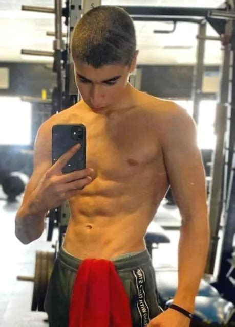 SHIRTLESS MALE BEEFCAKE Muscular Hunk Gym Workout Jock Hot Guy PHOTO X B EUR PicClick FR