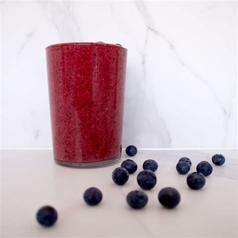 Berry Pre-Workout Smoothie - The Ultimate Energy Boosting Recipe!