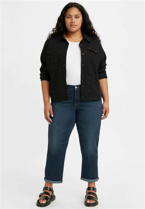 Levis® Boyfriend Jeans Tapered Fit Night Is Young Plus