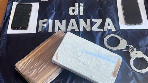 Due Corrieri Fermati Con Due Chili Di Cocaina A Firmo Abm Report