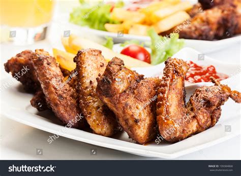 Chicken Wings Fries French Spicy Sauce Stockfoto 199384868 Shutterstock