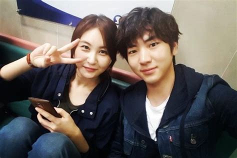 Update Son Eun Seo Confirmed To Be Dating Former Co Star Lee Joo Seung