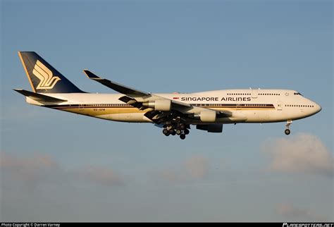 V Spm Singapore Airlines Boeing Photo By Darren Varney Id