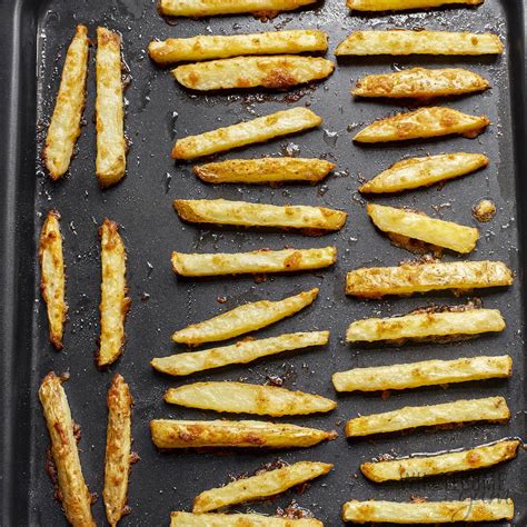 Garlic Parmesan Fries Easy And Super Crispy