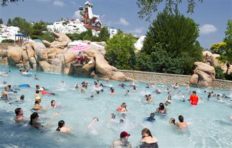 El maravilloso parque acuático Disney s Blizzard Beach