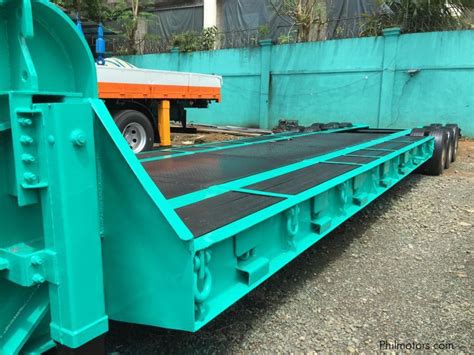 Used Hyundai Low Bed Trailer Tri Axle Low Bed Trailer Tri Axle