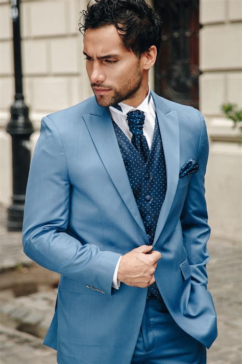 Trajes De Novio Azul El Color Que Nunca Pasa De Moda Para Los Novios