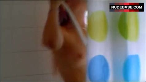 Sanna Brading Naked In Shower A Hole In My Heart Nudebase