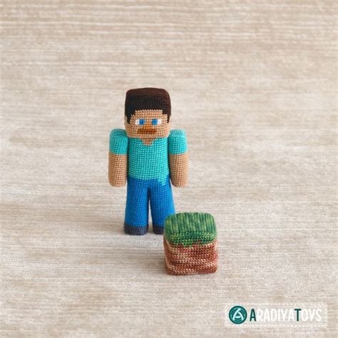 Steve Minecraft Amigurumi Pattern