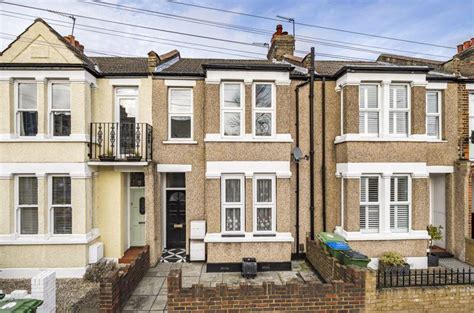 Blanmerle Road New Eltham Se9 2 Bed Flat £300000