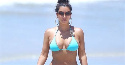Kim Kardarshian Spotted In Smallest Bikini Unable To Hide Her Hot Hgue