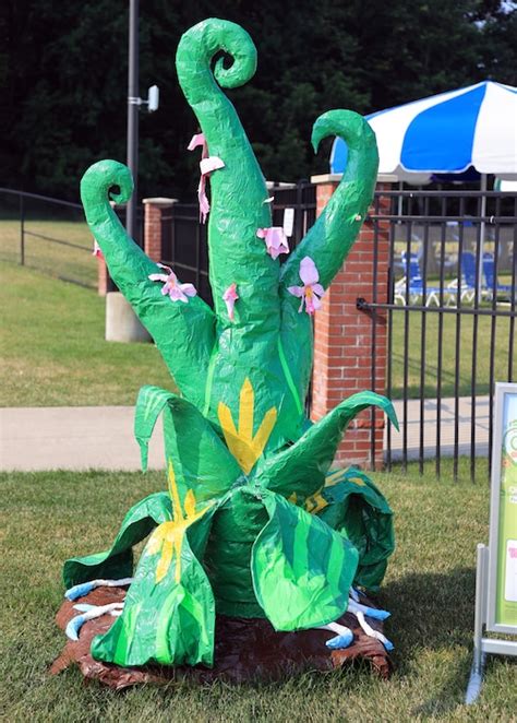 See 15 Big Duck Tape Sculptures Scattered Around Avon For Scavenger