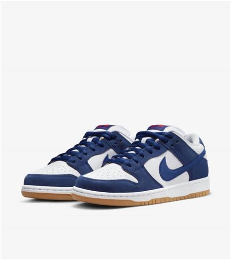 Sb Dunk Low Premium Deep Royal Blue Do9395 400 Release Date Nike Snkrs