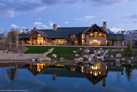 Luxury Log Cabin Homes Harmonious Blend With Nature And Stunning Views