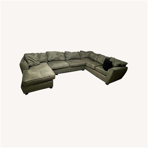 3 Piece Sectional Sofa - Queen Sleeper + Chaise - AptDeco