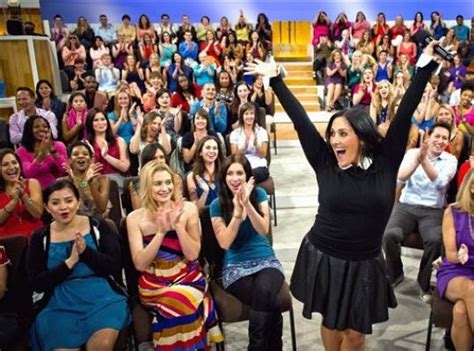 Ricki Lake Brings Updated Talk Show Life To Tv