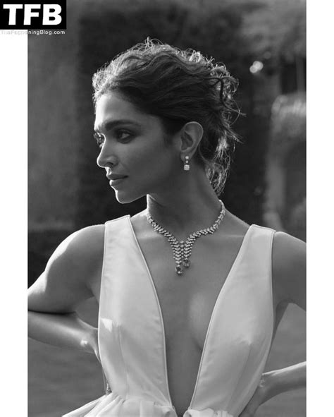 Deepika Padukone Deepikapadukone Nude Leaks Photo 384 TheFappening