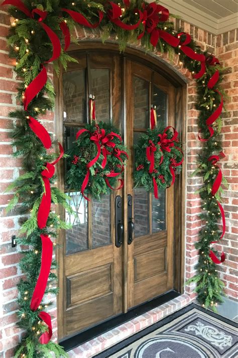 Country Christmas Wreaths For Your Front Door