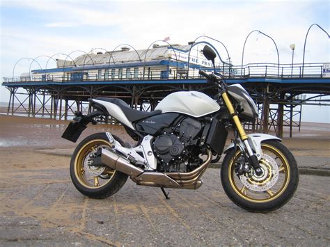 Review Honda Hornet CB600F A Road Test Proves Naked Streetfighters