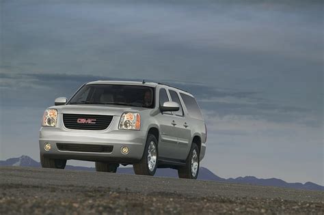 Gmc Yukon Gmc Yukon Denali Manu Car Hd Wallpaper Wallpaperbetter