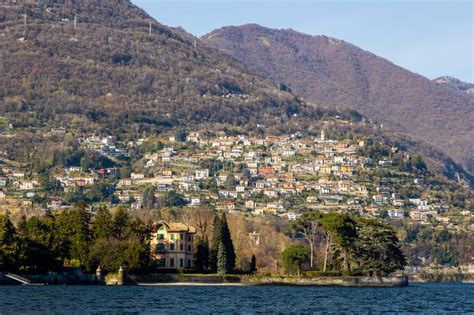 Lago Di Como Lake Como Italy With Palacio S And Water Taxi Stock