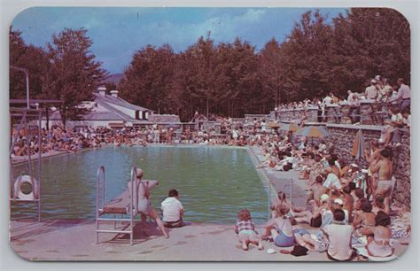 Maplecrest In The Catskills Ny Sugar Maples Hotel Crowded Swimming Pool