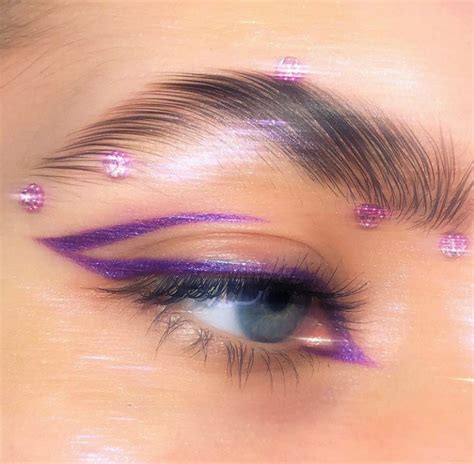 Purple Eyeliner Makeup Looks