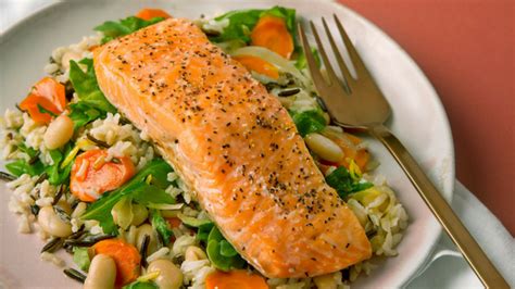 Salmon With Wild Rice And Great Northern Beans Delicious Living