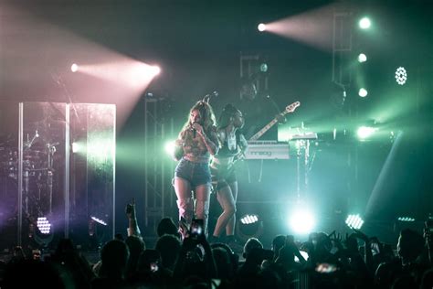 Alina Baraz & JMSN Bring The Vibes to First Ave