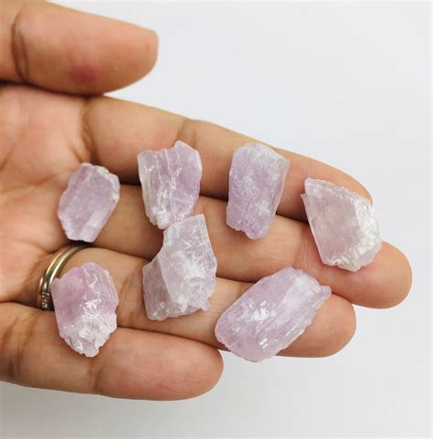 Raw Kunzite Crystal 23 9G Rough Kunzite Stone Natural Etsy UK