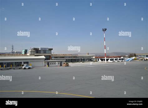 Pristina Airport Immagini E Fotografie Stock Ad Alta Risoluzione Alamy