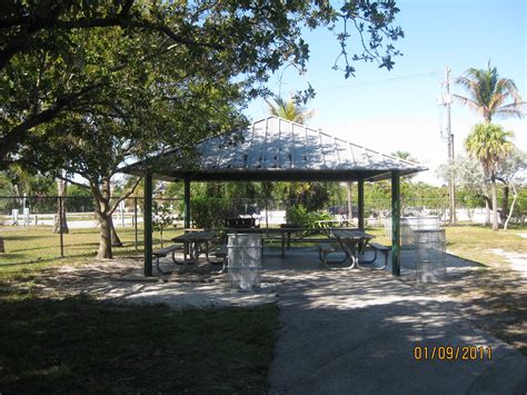 Crandon Park Shelter 3 Small Shelter Location Crandon P Flickr