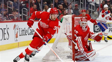 Detroit Red Wings GM Steve Yzerman asks for patience in rebuild