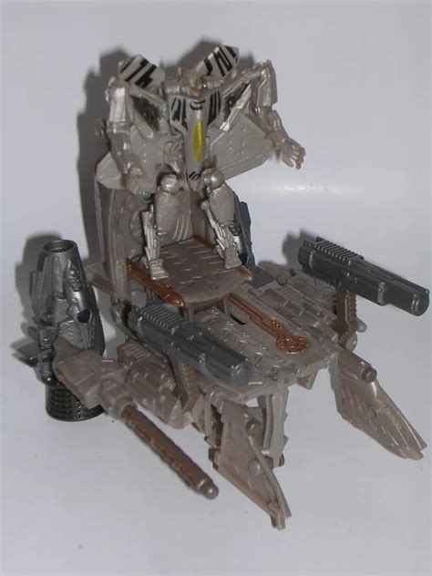 Transformers Dark Of The Moon Cyberverse Starscream Orbital Assault Carrier Figurefan Zero