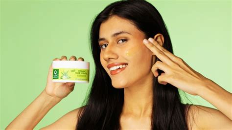 How To Use Aloe Vera Gel On Face At Night